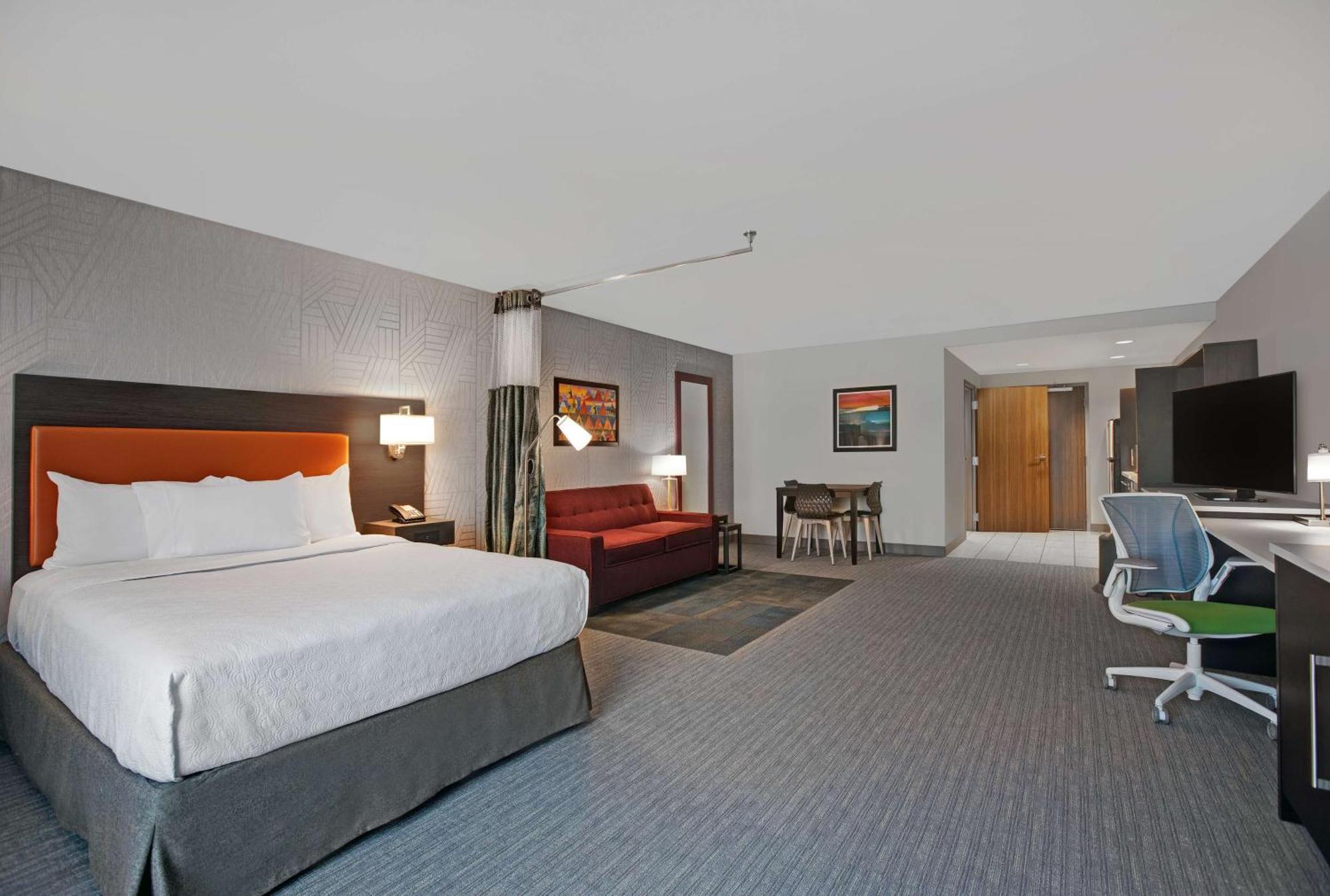 Home2 By Hilton Asheville Airport Hotel 3*